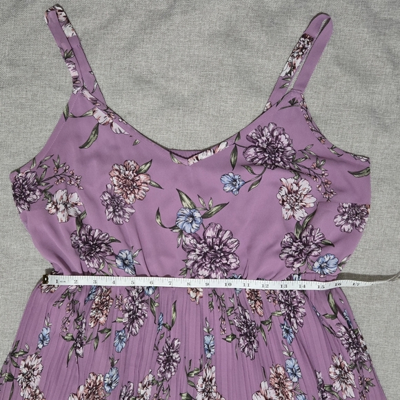 Torrid Lavender Purple Floral Chiffon Midi Dress Pleated Skirt Size 1X - Picture 10 of 14